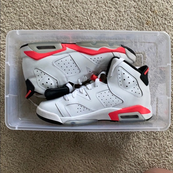 Like New Air Jordan VI (6) Retro White/Infrared - Picture 3 of 7
